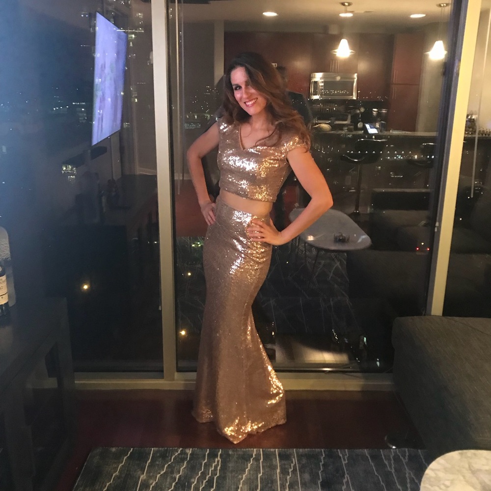 Size Small Lulus two piece gold sequin dress
